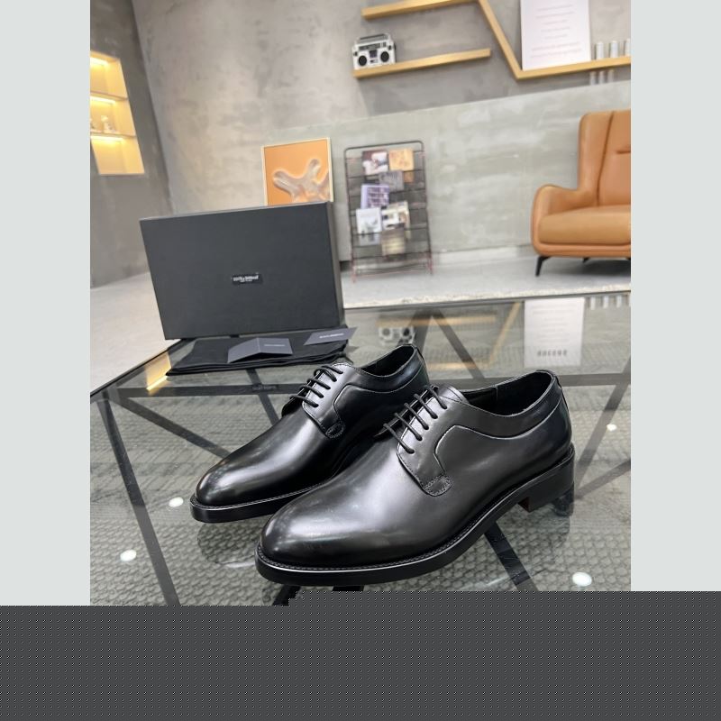 Pra*a leather shoes